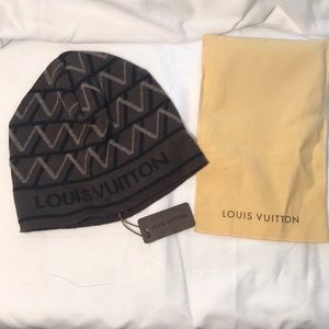 LOUIS VUITTON BONNET MAILLE ARCHITECTURE MARRON